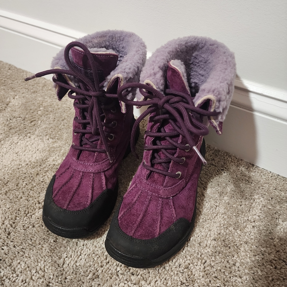 Ugg Event waterproof winter boots.  Girls size 4/ Womens Size 6